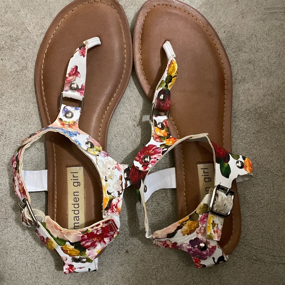 madden girl floral sandals